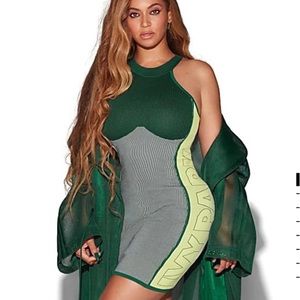 IVY PARK 👑🐝 Adidas 🖤 Logo Dress: Size Large